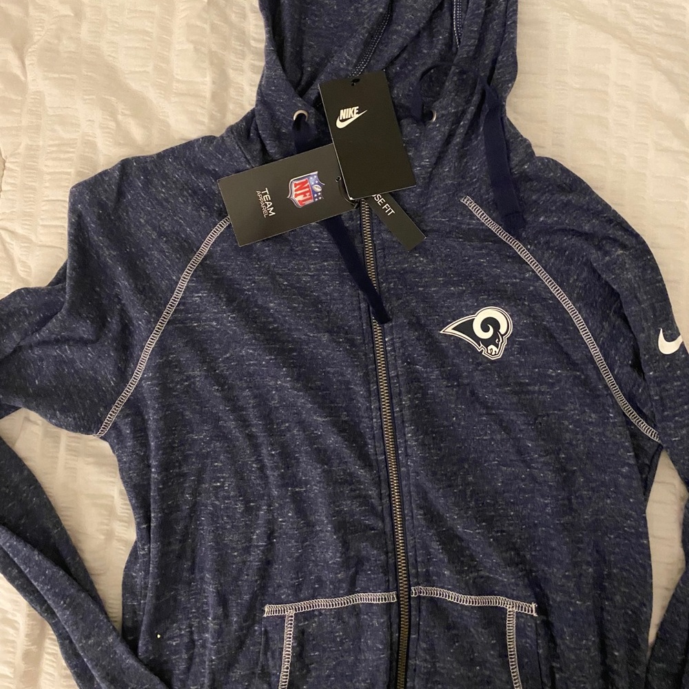 Nike Sweater